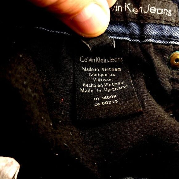 Calvin Klein Ultimate Skinny Dark Blue Denim Jeans 26/2 Mid Rise‎ Measures 28/31 - Picture 9 of 14